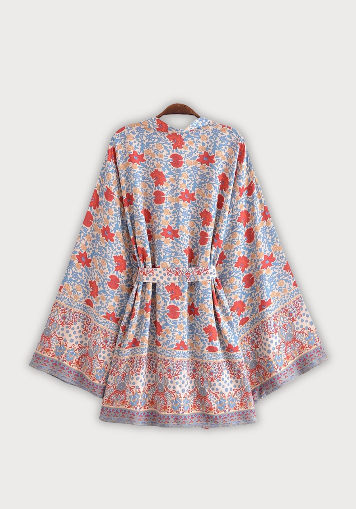 Kimono court | Tsuzuri