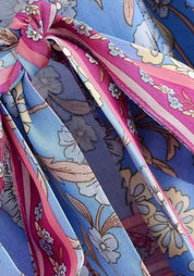 Kimono court bleu à fleurs