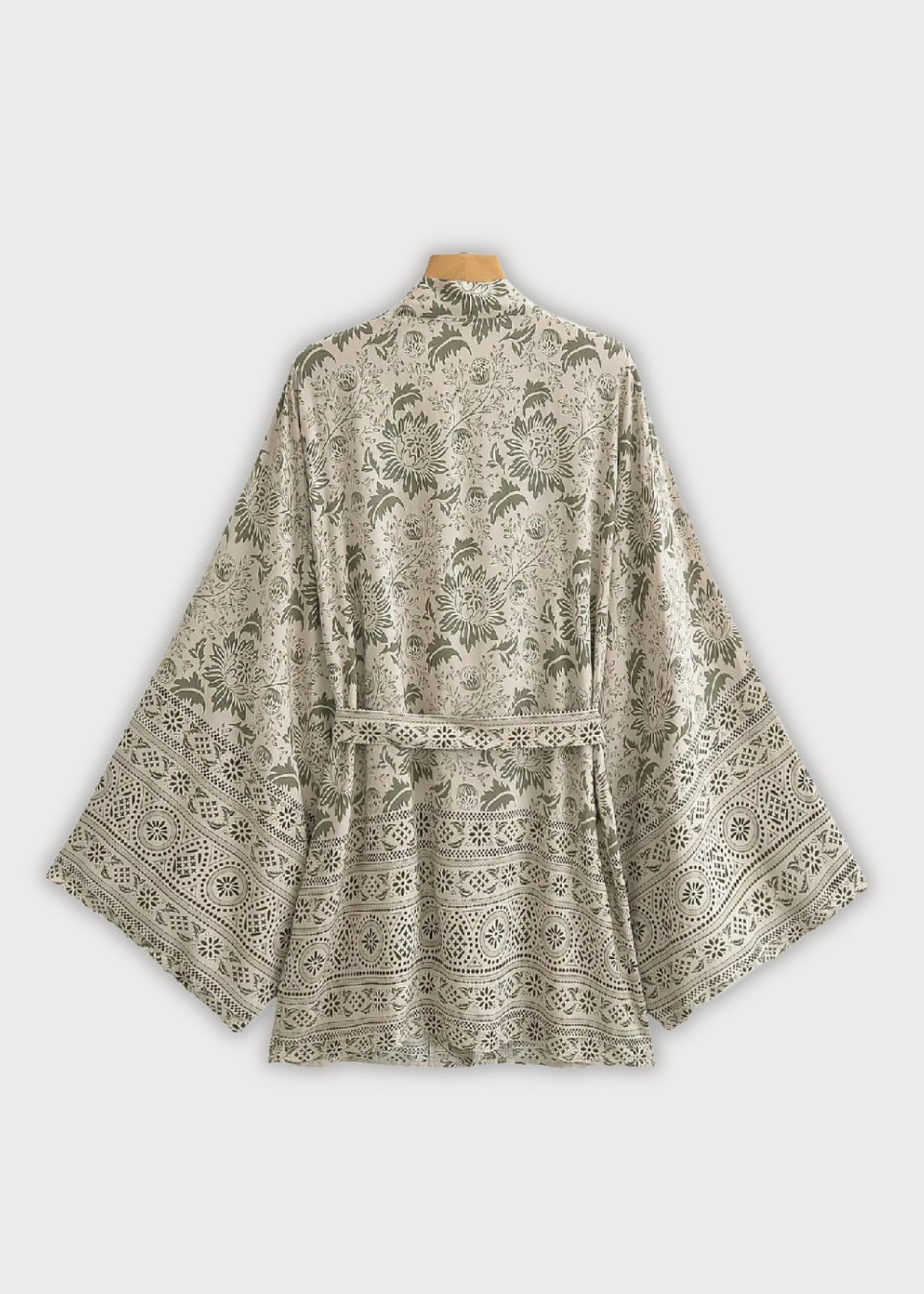 Kimono court | Midōra