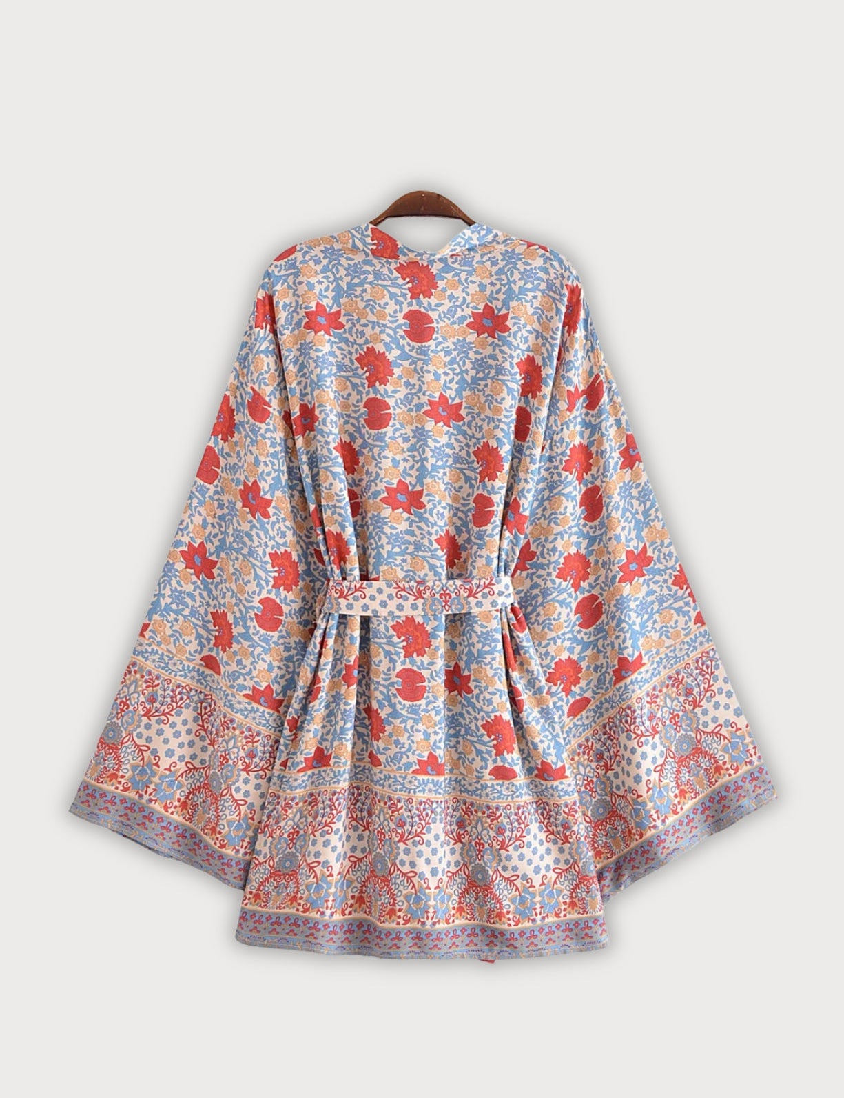 Kimono court | Tsuzuri