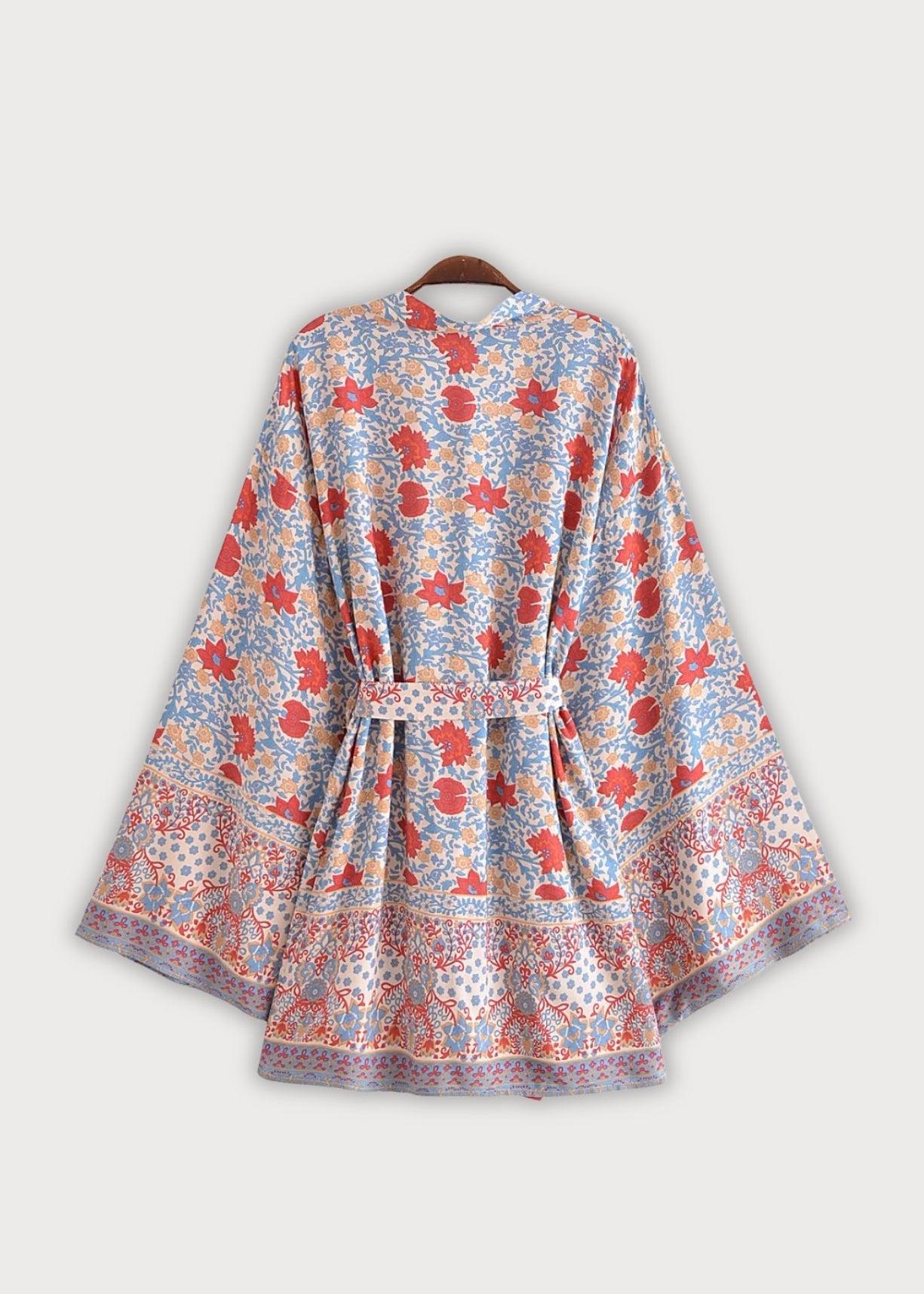 Kimono court | Tsuzuri
