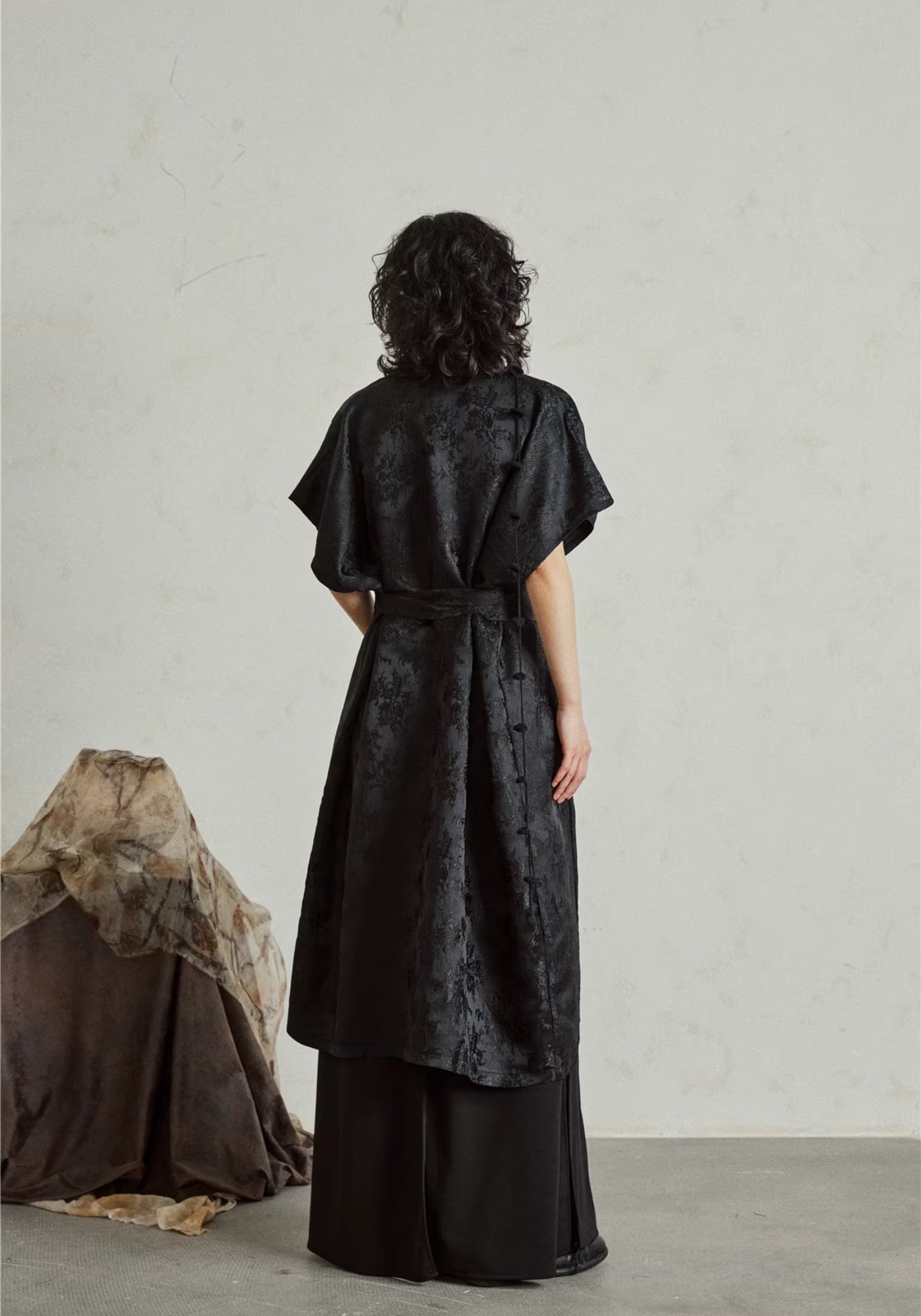 Robe kimono noire | Shibui