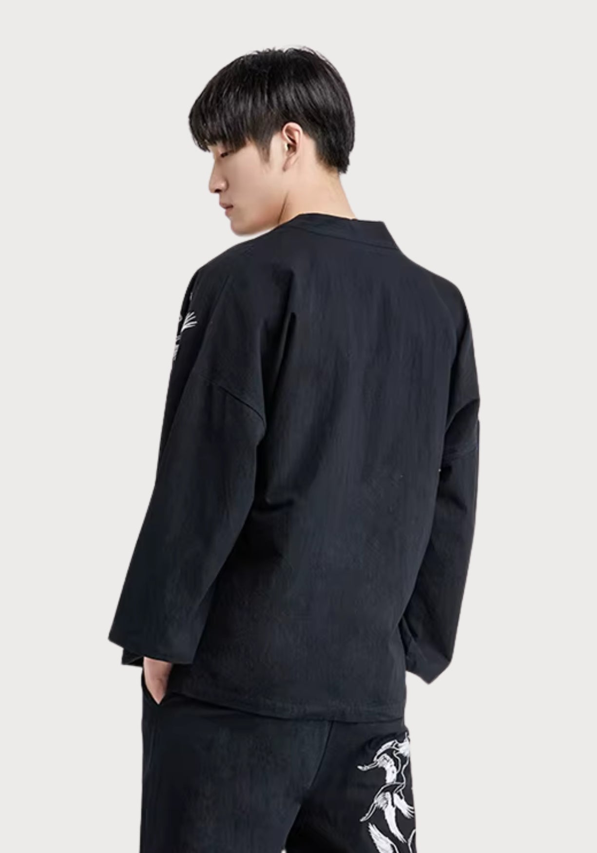 Veste kimono brodée noir avelin