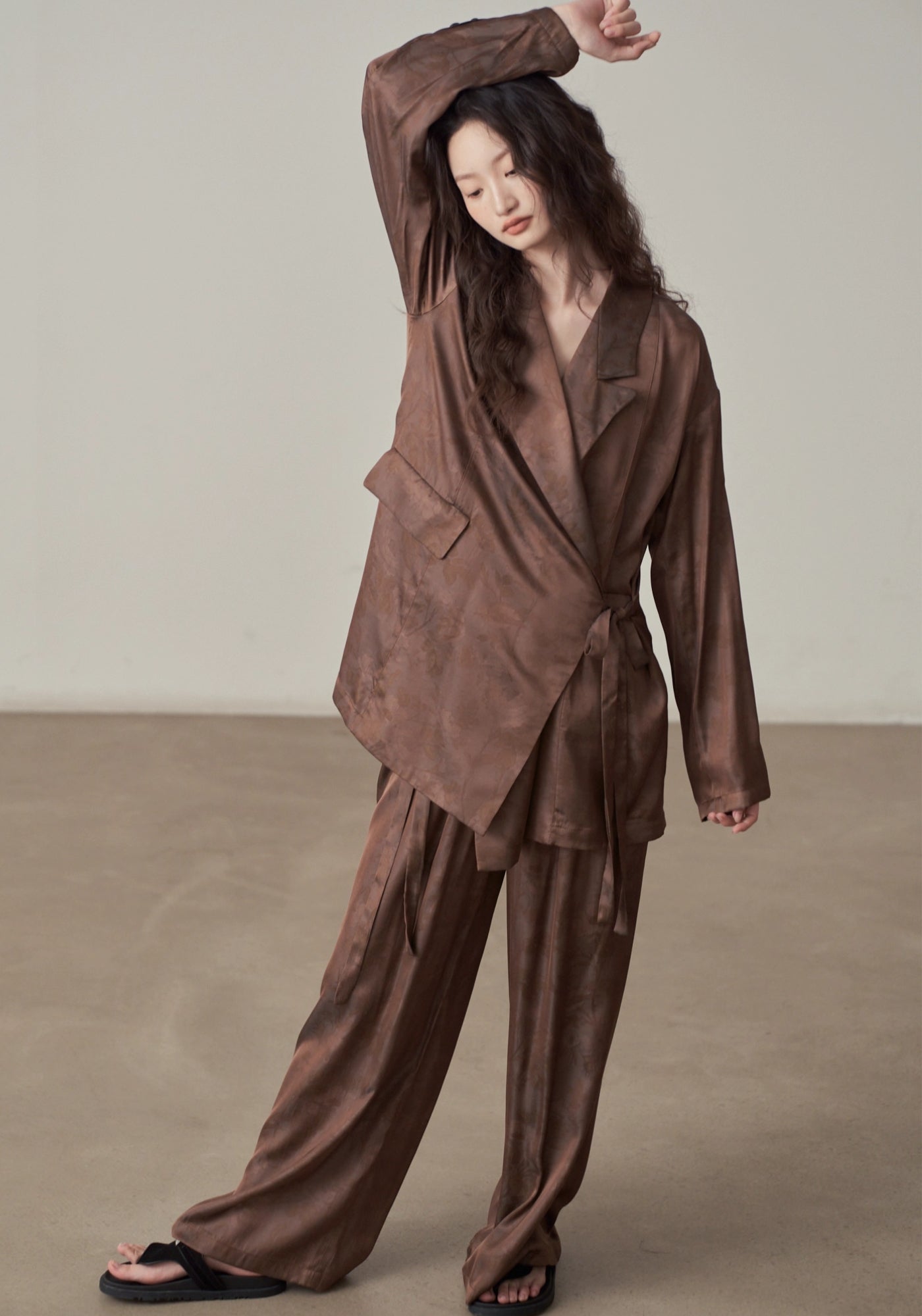 Veste kimono satinée femme | coupe fluide