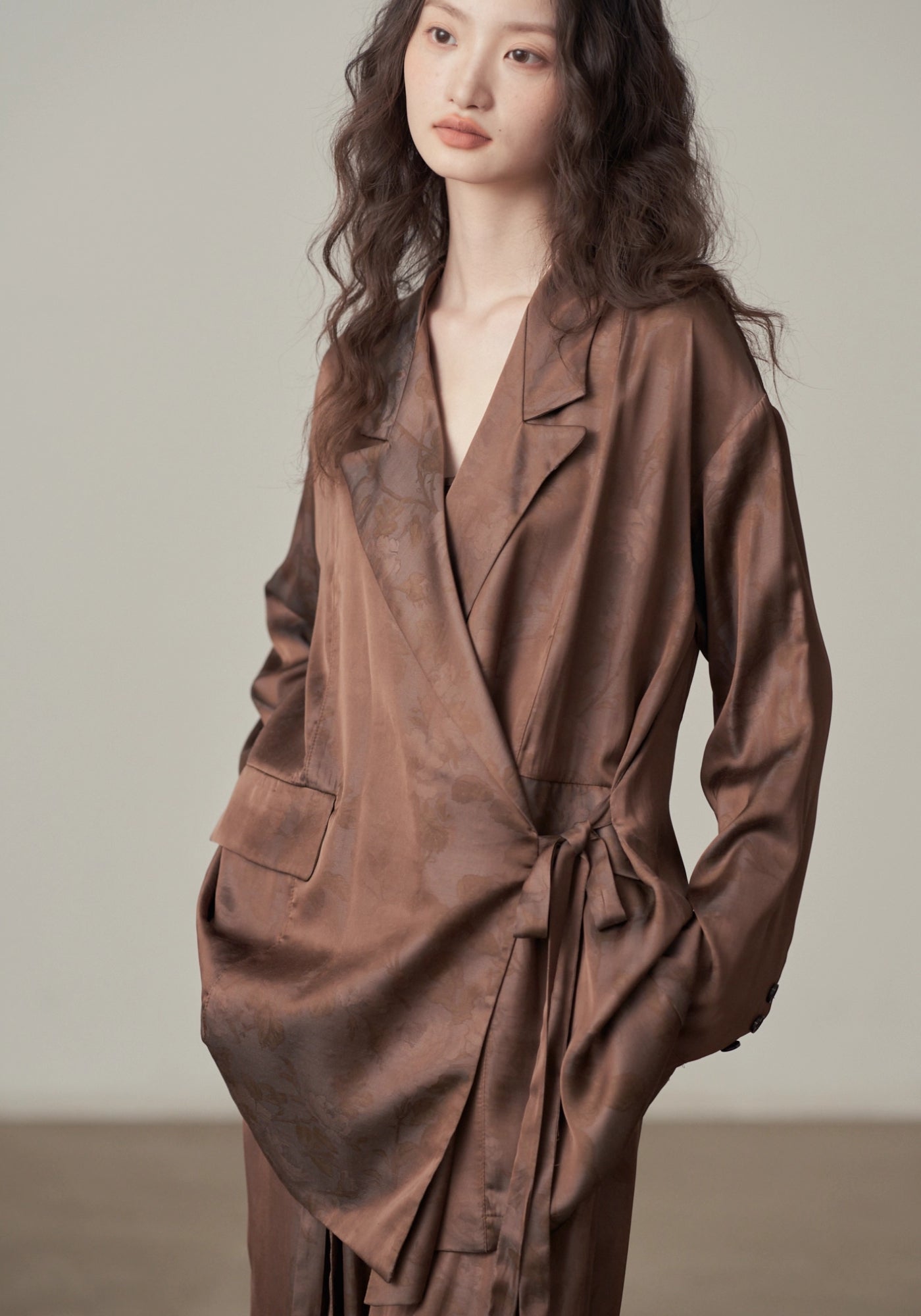 Veste kimono satinée femme | coupe fluide