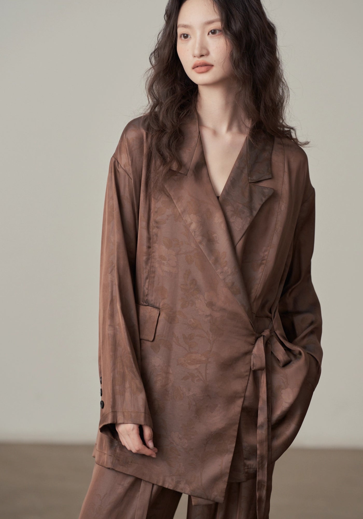 Veste kimono satinée femme | coupe fluide