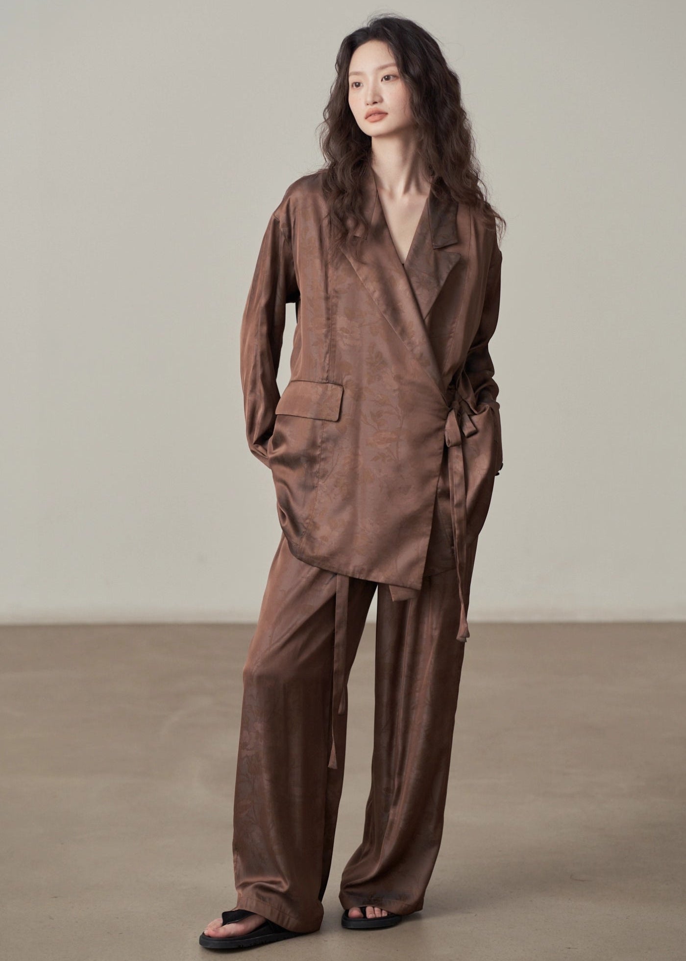 Veste kimono satinée femme | coupe fluide